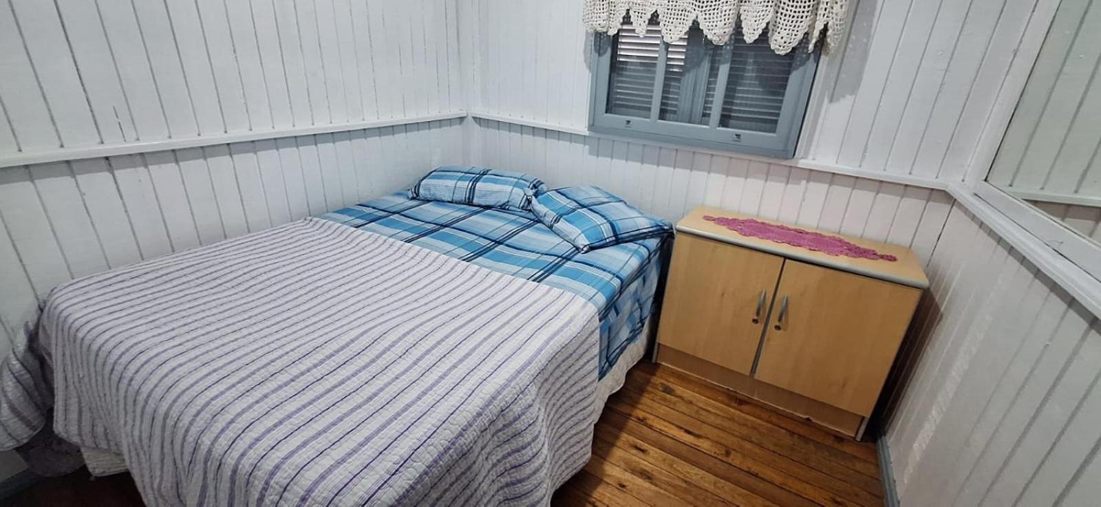 Casa De 2 Quartos Com 2 Ares-Condicionados Em Torres-Rs - Na Mais Bela Praia Gaucha - Cozinha - Banheiro - Tv Smart 32 E Wi-Fi - Estacionamento - Anfitria Superhost No Bnb Villa Ngoại thất bức ảnh